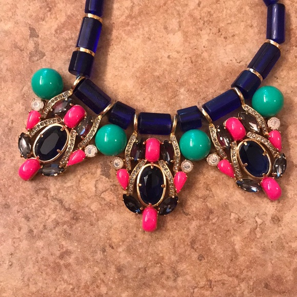 Perfect condition J. Crew enamel necklace - Picture 2 of 3